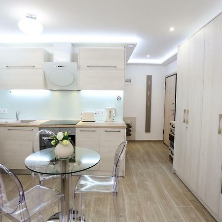 Laura Lifestyle And White Tower Apartment เทสซาโลนิกิ ภายนอก รูปภาพ